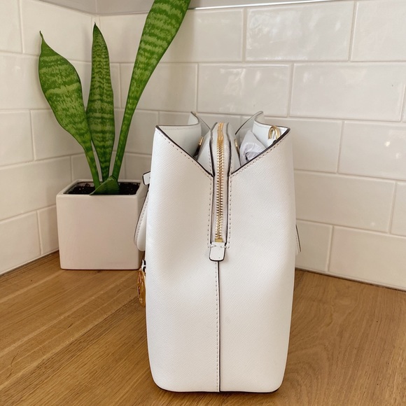 Michael Kors Savannah Medium Satchel - Picture 4 of 4